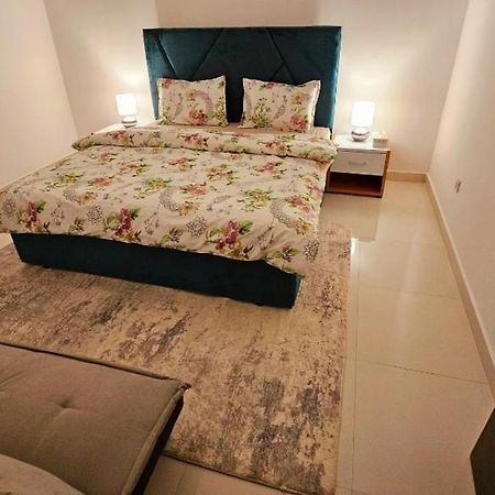 Splendid Villa Rooms Near Dubai Airport Exterior foto